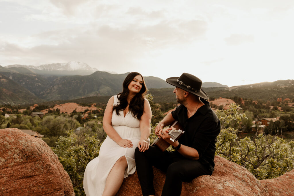 Garden of the God Elopement Ronnie and Gina - elope in colorado springs